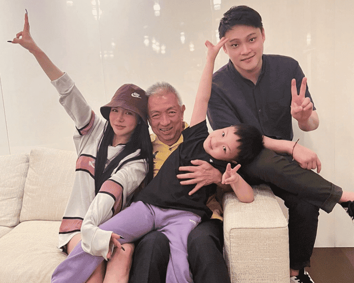 Kim Lim Do with her ex husband and son