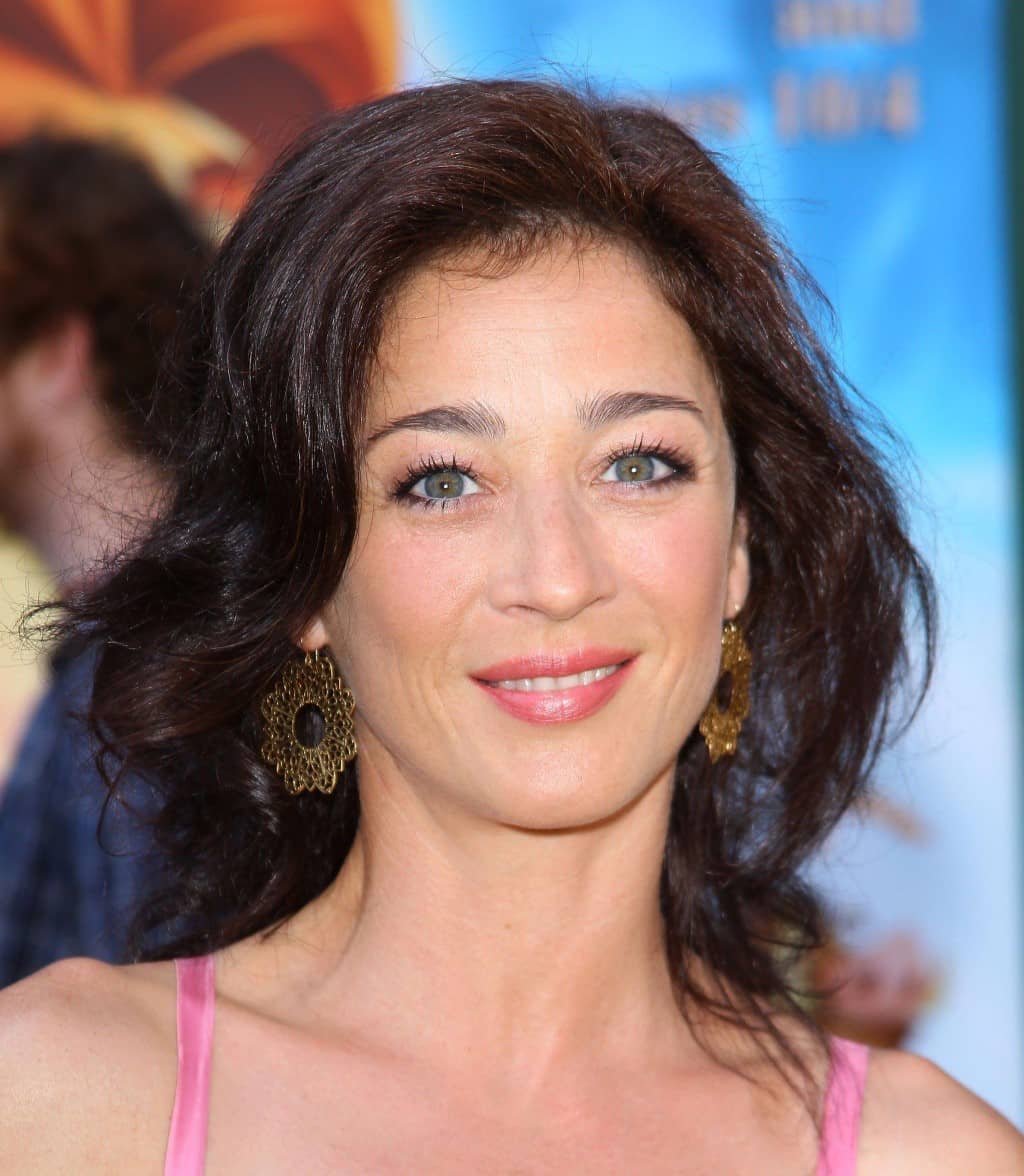 Actress Moira Kelly Biography and Success Story