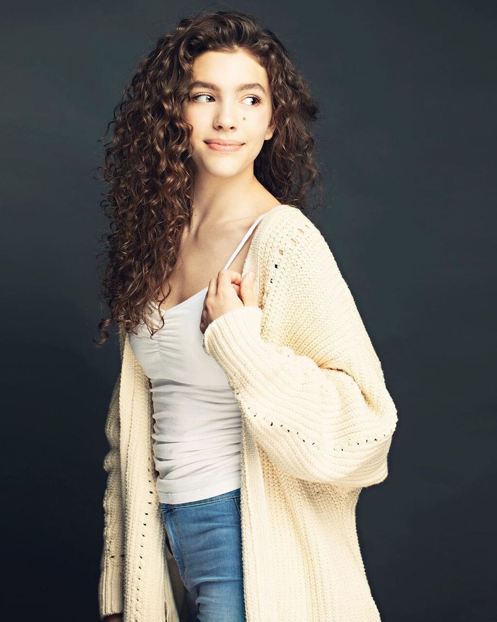Isol Young Age, Birthday, Height, Ethnicity, Net Worth