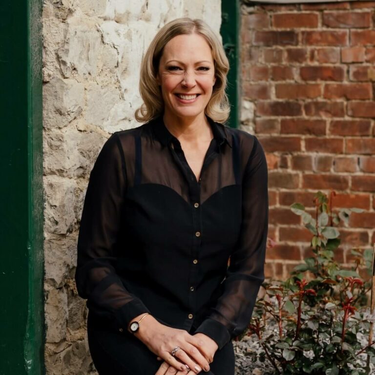 Jo Pickard Age, Net Worth, Husband, Kids, Height, Wiki