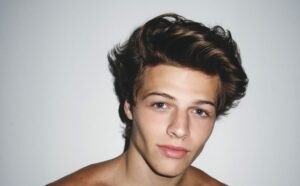 Sam Dezz Age, Height, Girlfriend, Net Worth, Wiki