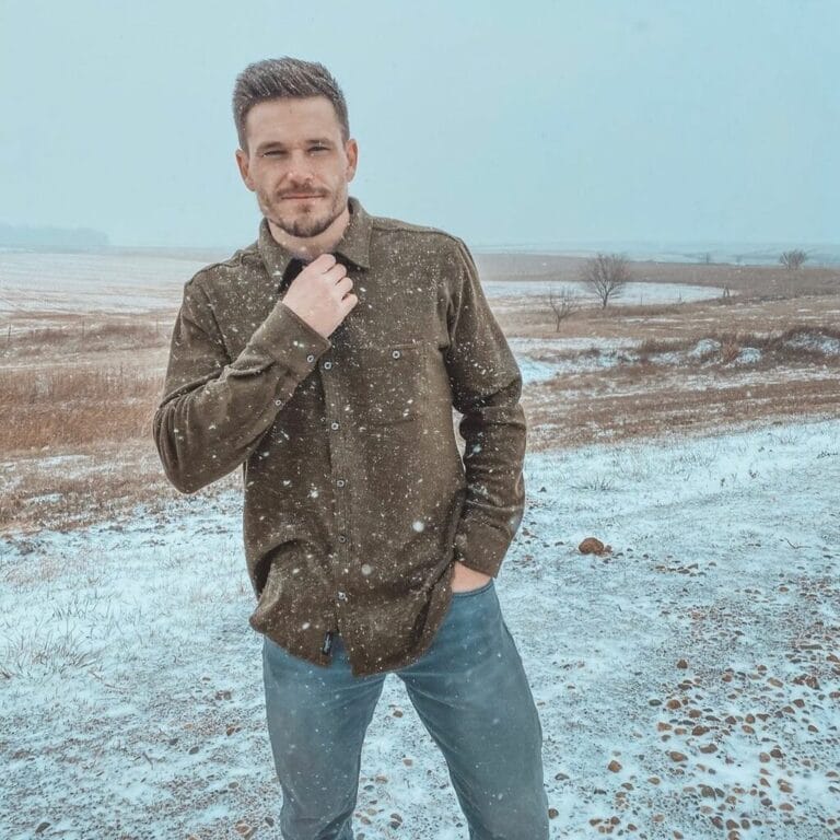 Cole DeBoer Age, Wife, Kids, Job, Parents, and Net Worth Who is Cole DeBoer