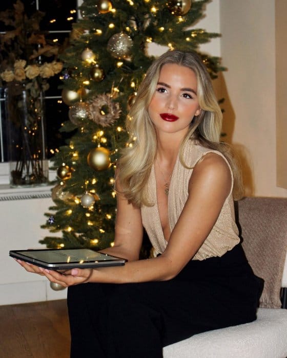 Emily English Age, Biography, Height, Weight, Boyfriend, Net Worth Emily English Credit: Her official Instagram (emthenutritionist)