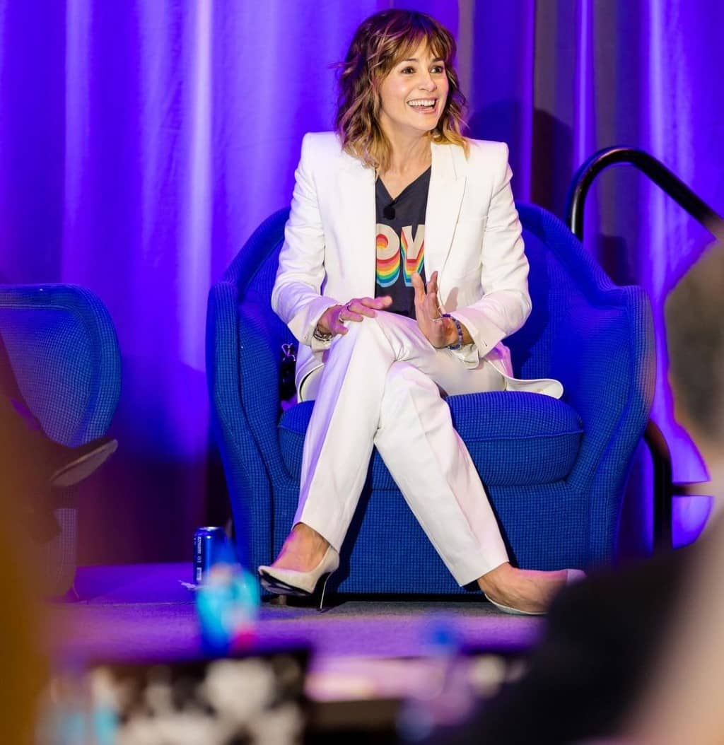 Stephanie Szostak Bio, Age, Height, Husband, Parents, Net Worth