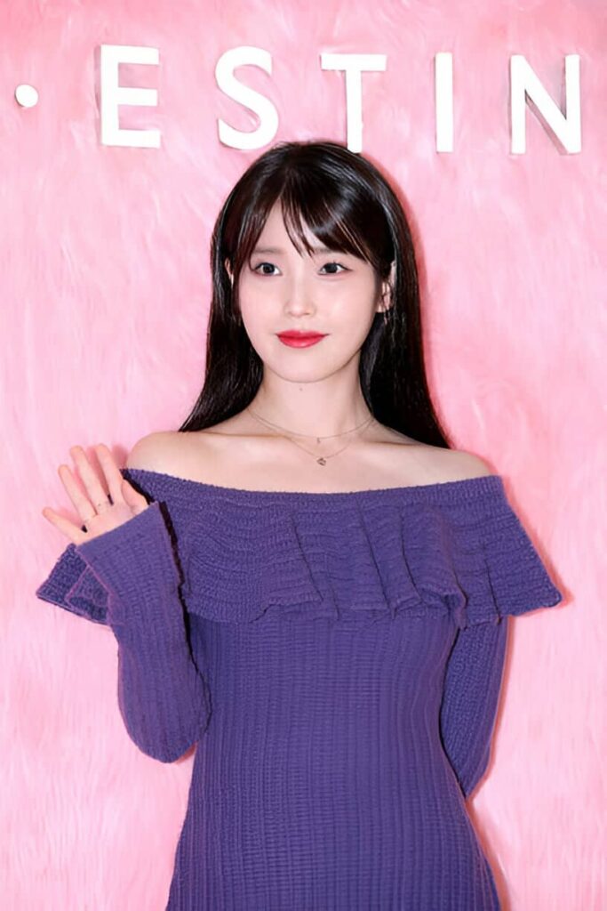 IU