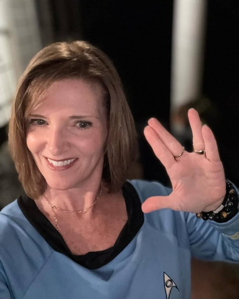 Dr. Trish Leigh