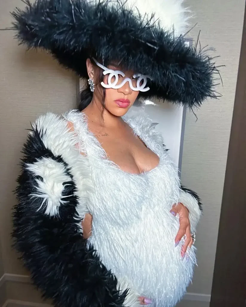 Rihanna Pregnancy-Safe Skincare Routine 2025