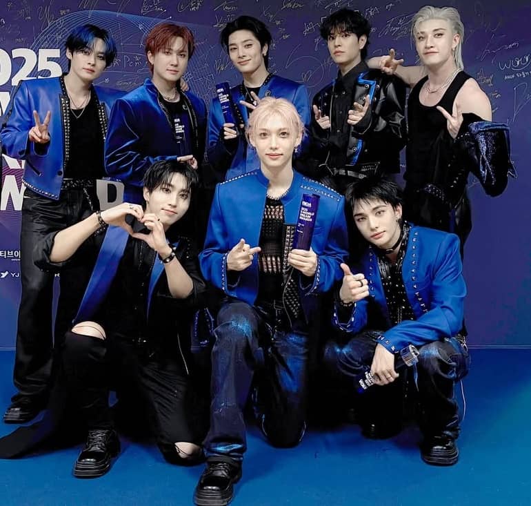 Stray Kids
