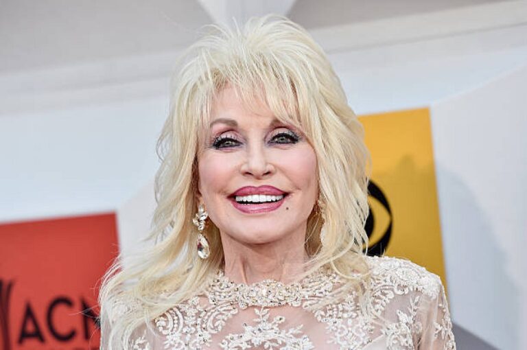 Dolly Parton Biography, Age, Husband, Height, Net Worth Dolly Parton
