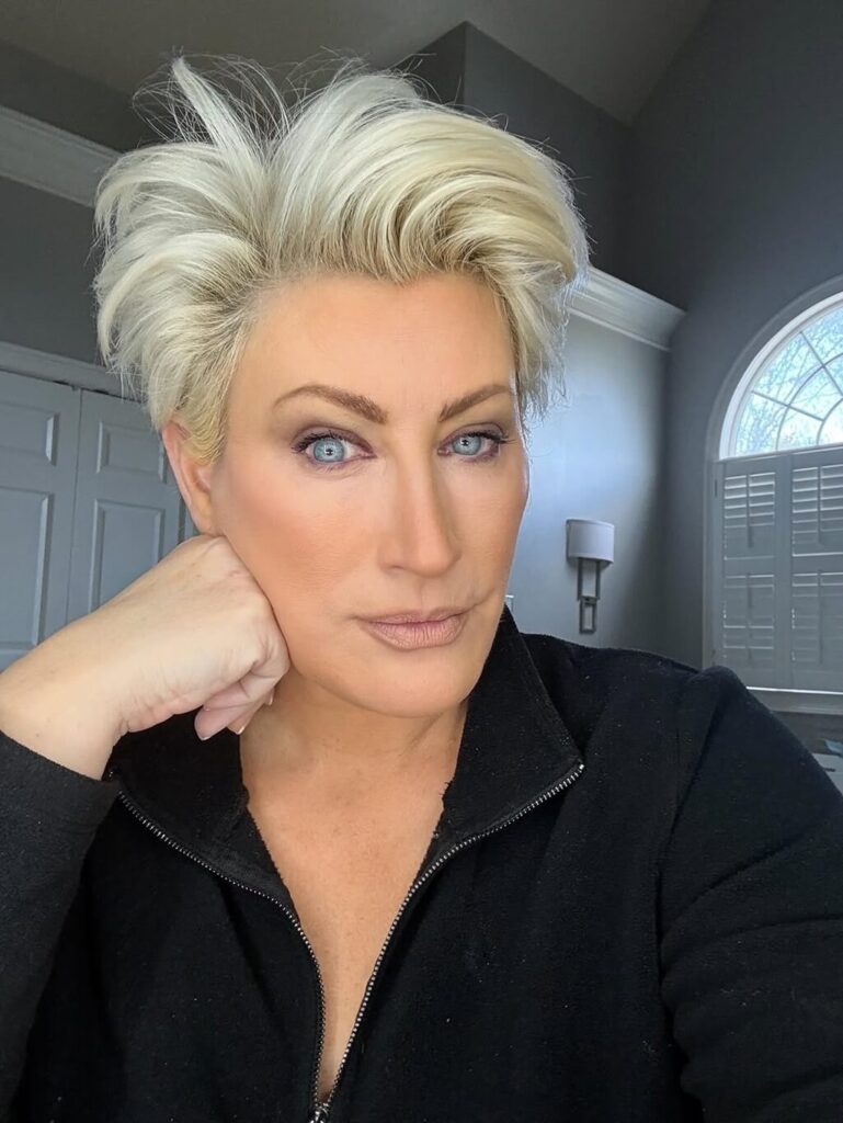 who is kim gravel 